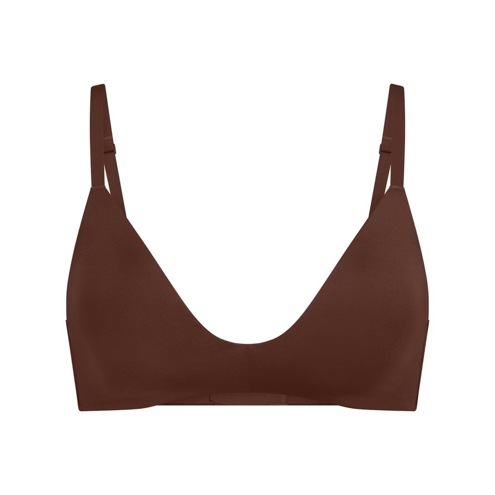SKIMS wireless form bra 32D BNWT
